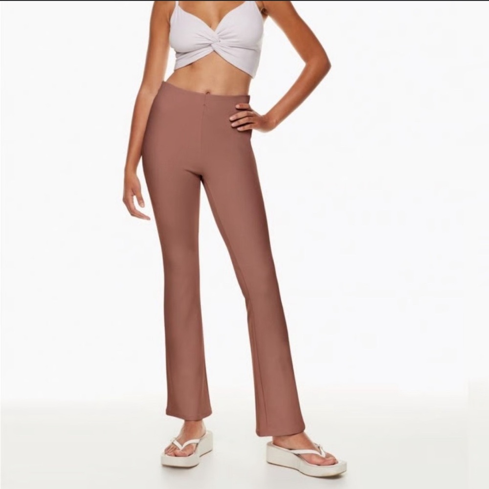 NWOT Aritzia Wlfred Candace flare ribbed pants S